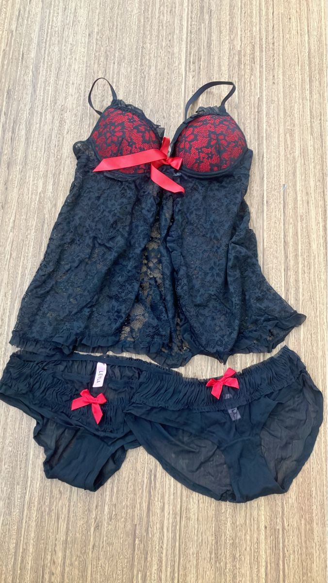 Altra biancheria intima: Damen Negligé mit Slip Schwarz Grösse M – Usato da Ruggell venduto da VegasGirl
