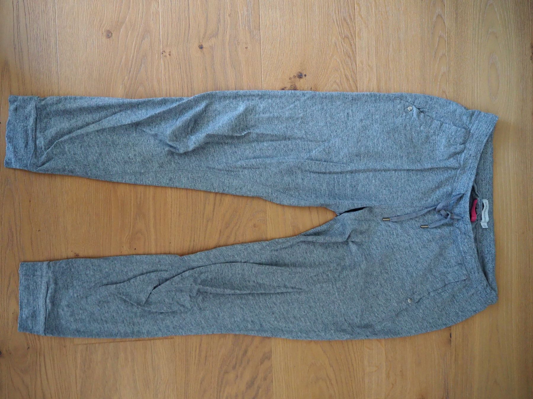 Peak Performance Pantaloni: Peak Performance Jogginghose Gr. M Sommerlich bequem – Usato da Zürich venduto da snowow
