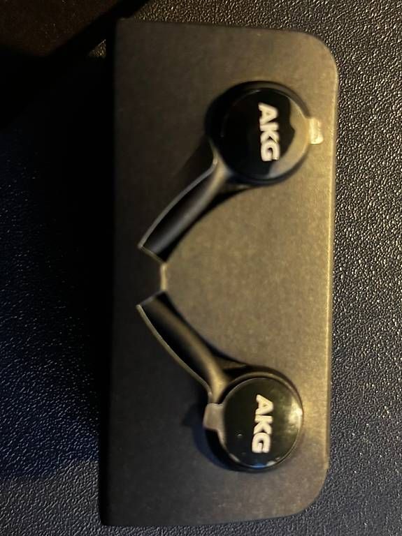 Handys / Smartphones: Samsung Galaxy S10+ Dual SIM - 128 Go - Accessoires complets – Gebraucht aus Lausanne von bastani 2