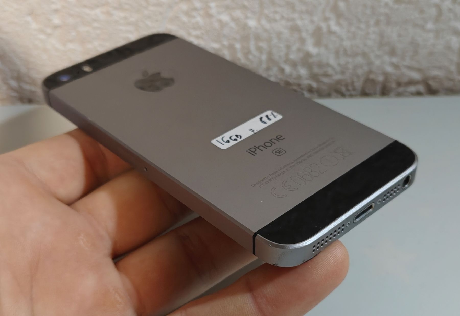 Apple Telefoni cellulari / Smartphones: iPhone SE – Usato da Ehrendingen venduto da Rocky985 4