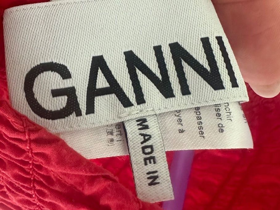 Ganni Top: GANNI smocked tie-fastening top – Usato da Uetikon am See venduto da sop_2ylg 3