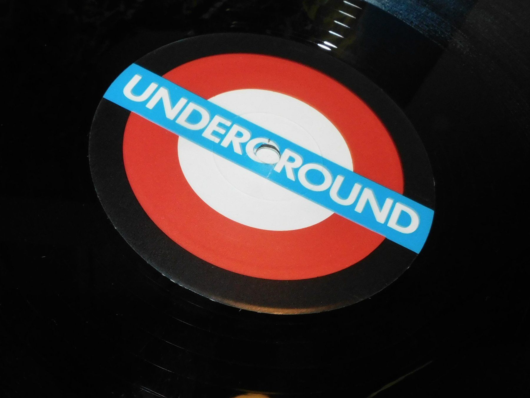 Schallplatten: LP Underground - Vinegar Funghi Rhythm Extended Mix -  Mix – Gebraucht aus Sursee von 76 4
