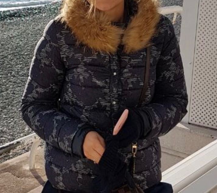 Max Mara Jacken: WEEKEND Max Mara down jacket with adjustable fur – Gebraucht aus Kilchberg ZH von roz_qcj7 1