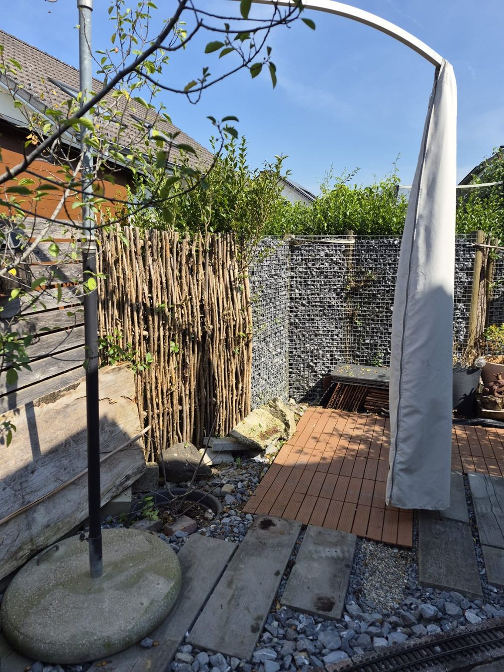 Glatz Ombrelloni: Grosser Glatz Sonnenschirm – Usato da Felben-Wellhausen venduto da ABJST 1