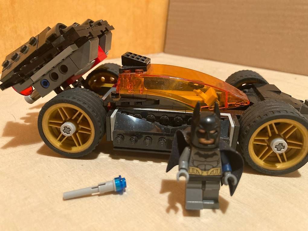 Lego Kit di costruzioni: Lego Batman - La Super Batmobil Formule 1 – Usato da Belmont-sur-Yverdon venduto da Manu1112 2