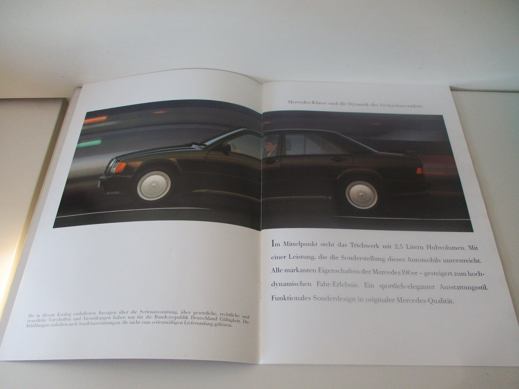 Mercedes-Benz Dokumente: PROSPEKT MERCEDES 190E 2.5-16V – Gebraucht aus Langnau i. E. von Superseven69 1