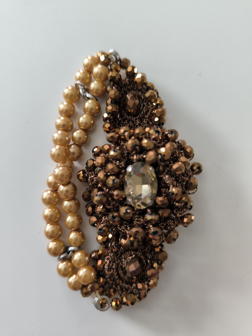 Bracciali & Braccialetti: Modeschmuck Armband mit Steinen und Perlen – Usato da Kloten venduto da Olivenbaum2017 1