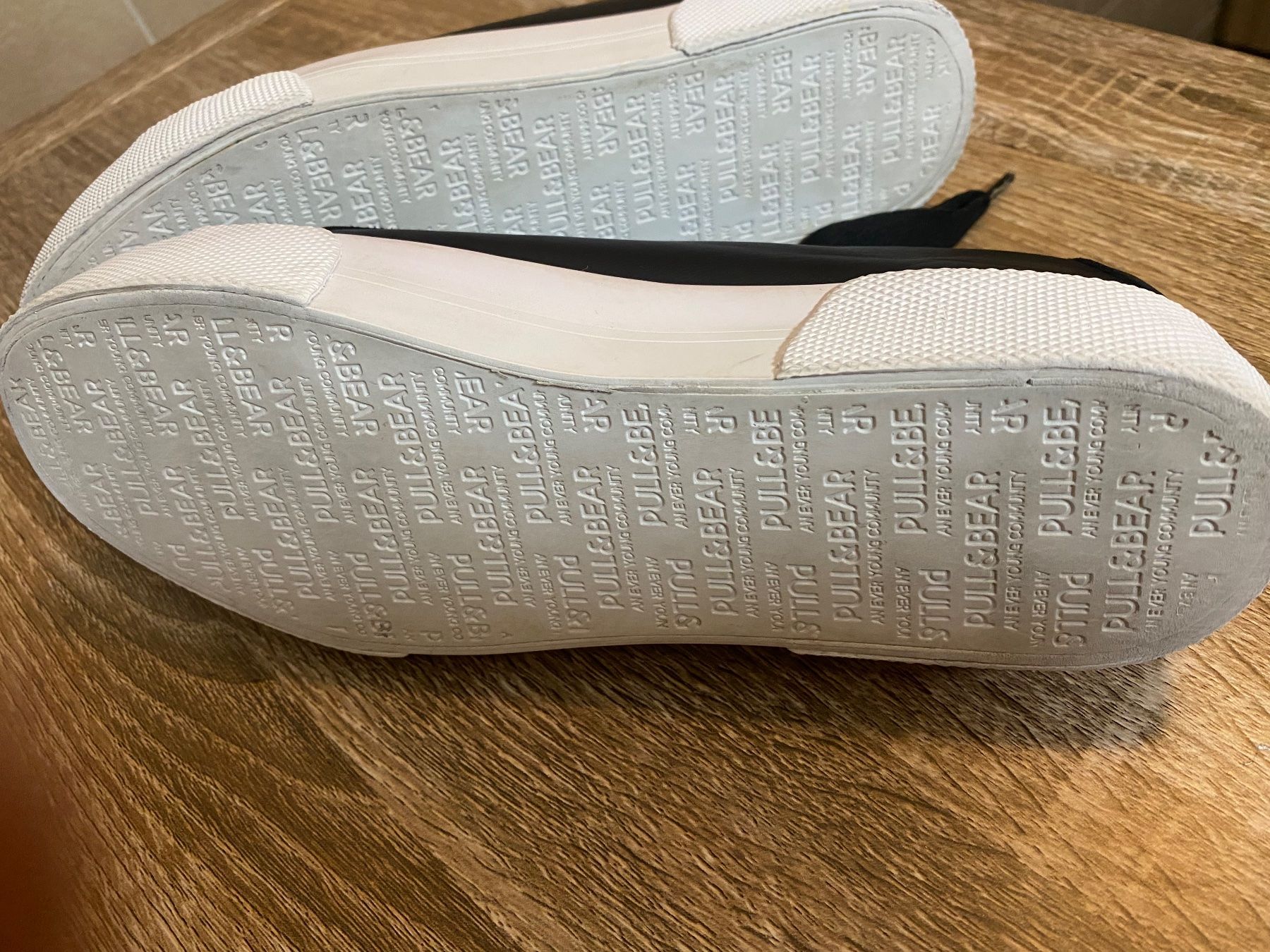 Scarpe da donna: Pull&Bear Sneaker, Schwarz, Gr. 36, – Usato da Dietikon venduto da Enio1 4