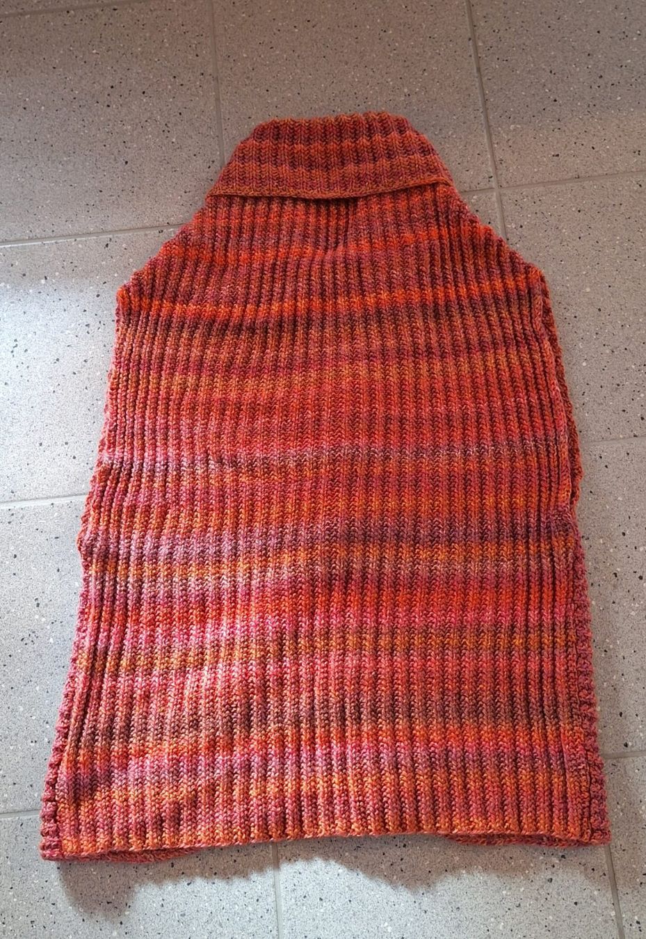 Gilet & Giacche senza maniche: strickweste handgemacht – Usato da schönenwerd venduto da ebulum 2