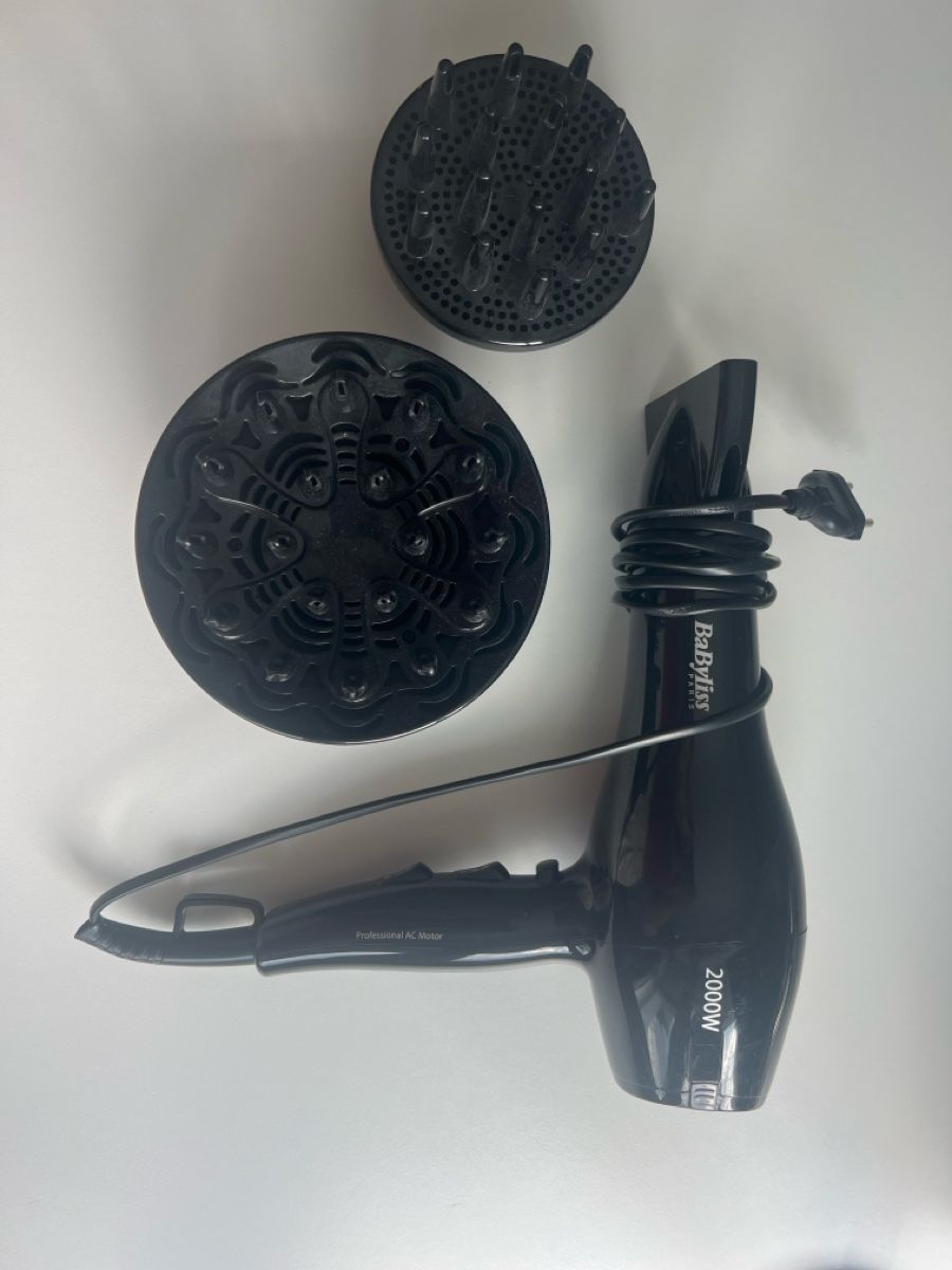 BaByliss Asciugacapelli: Babyliss 2000W Hair Dryer with 2 Diffusers – Usato da Samstagern venduto da rie_7vpv