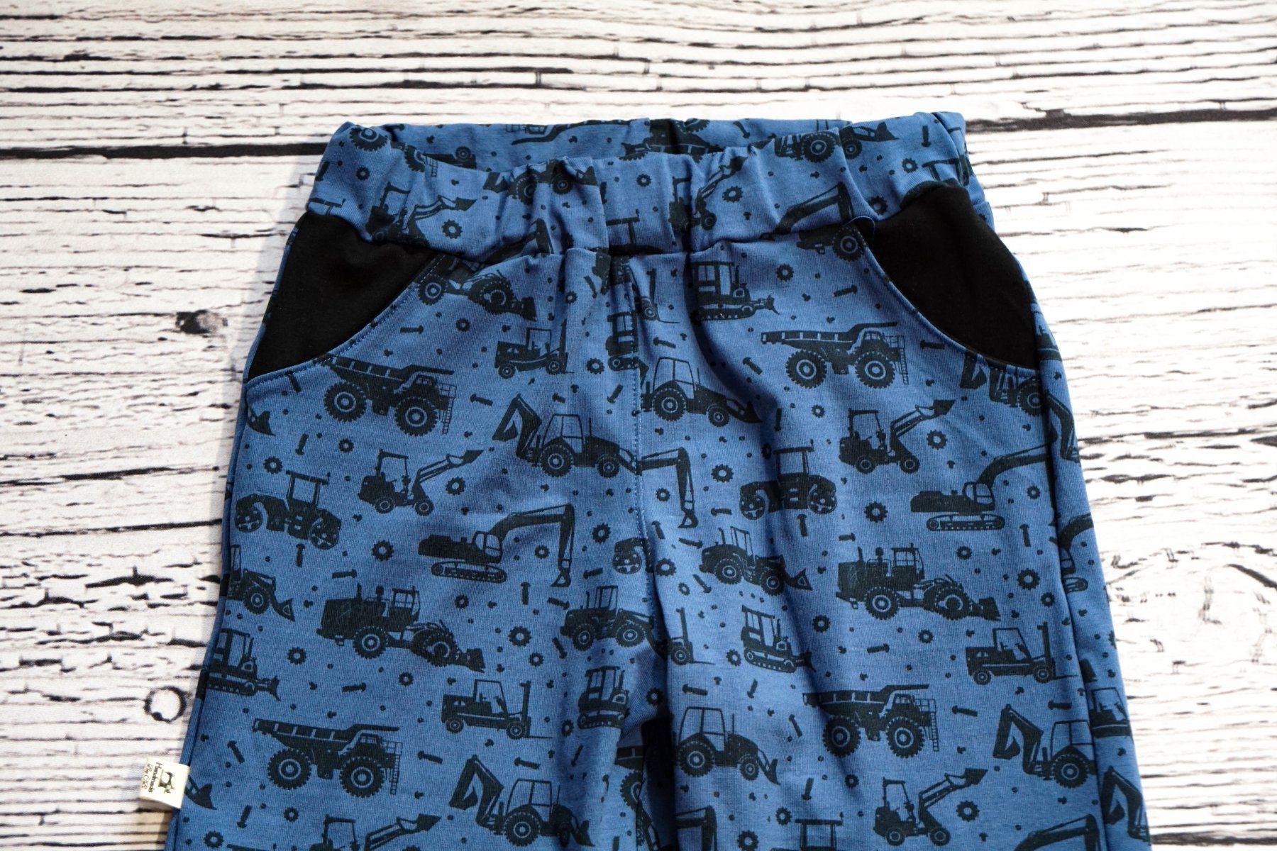 Pantaloni: Hose mit Bauerfahrzeug  Gr.110/116 - NEU – Nuovo e nell'imballaggio originale da Zürich venduto da sambaum 2