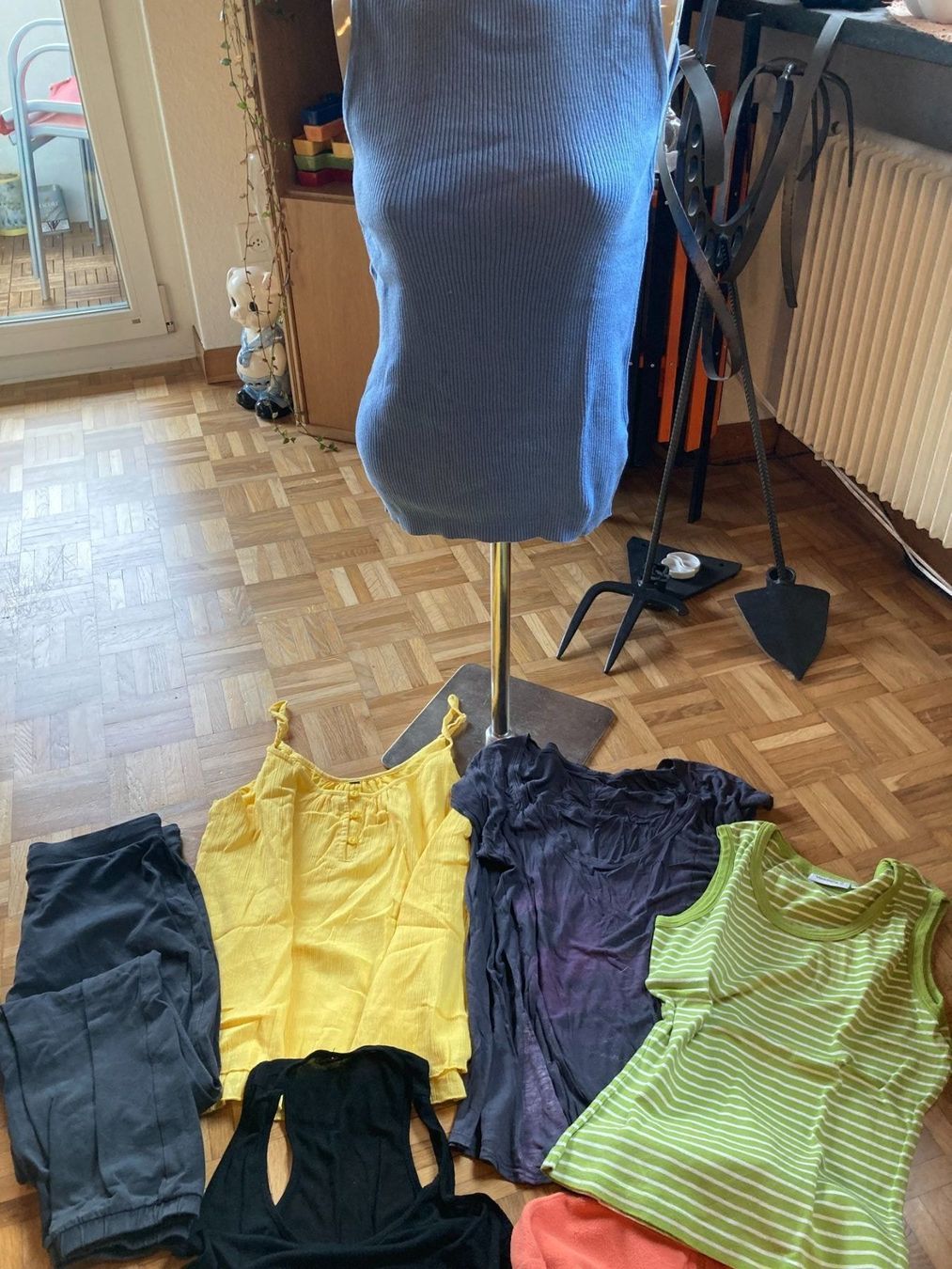 Kleiderpakete: Kleiderpaket – Gebraucht aus Balsthal von dasesaro 1