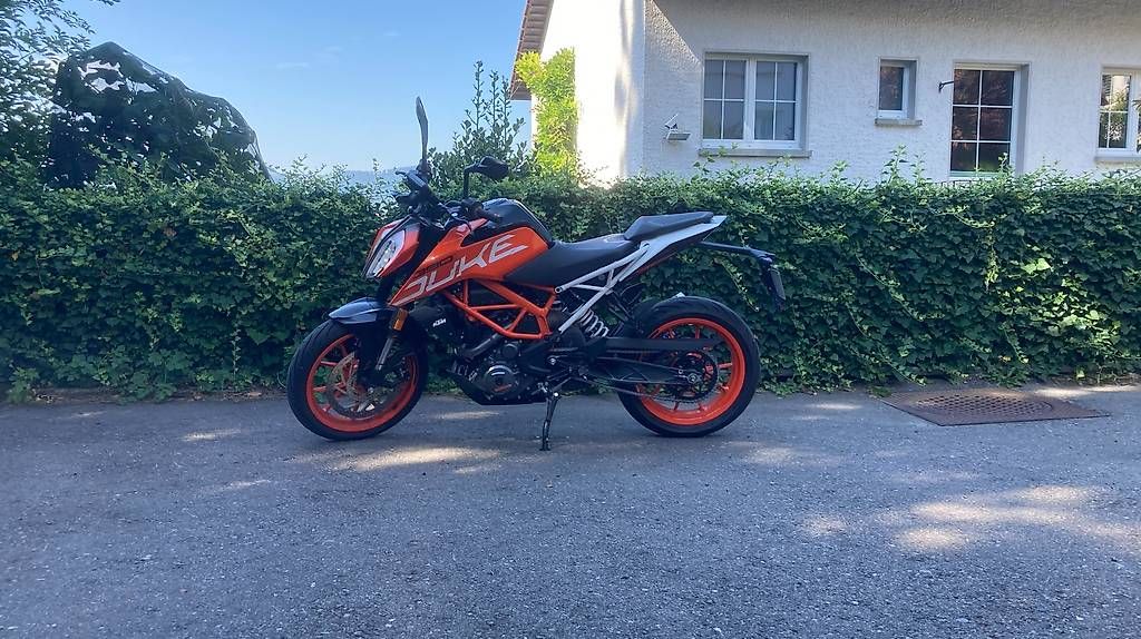 Strada: KTM Duke 390 – Usato da Küsnacht ZH venduto da spouse
