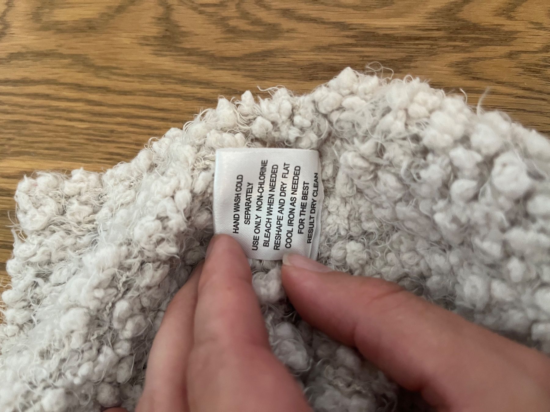 Maglioni & Felpe: Neuer Oversize Teddy Pulli Beige Grösse M 38 – Nuovo (secondo la descrizione) da Zürich venduto da car_cr6w 4