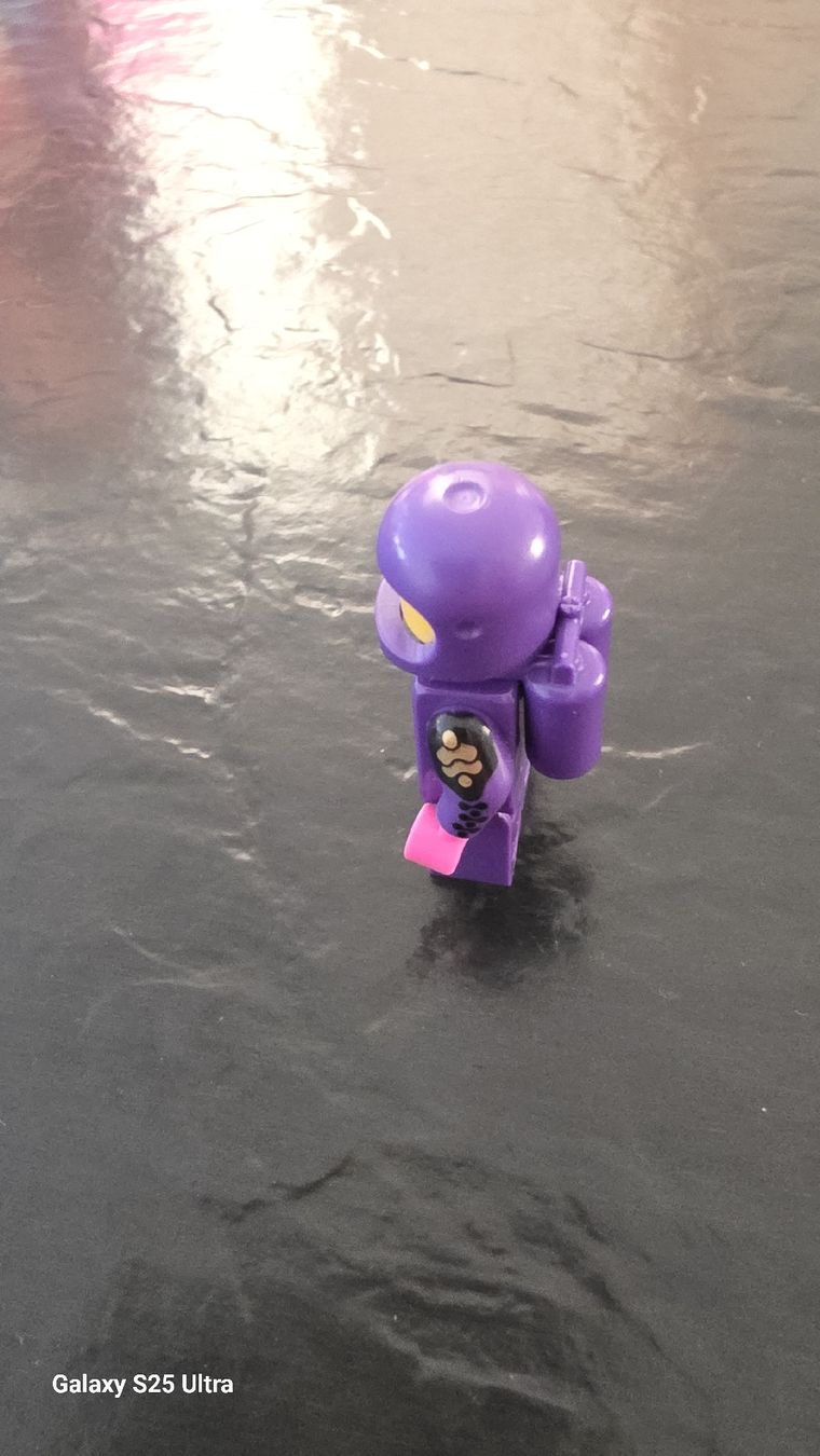 Lego Kit di costruzioni: lego minifigure space violet  – Nuovo (secondo la descrizione) da Bercher venduto da pinoux69 2
