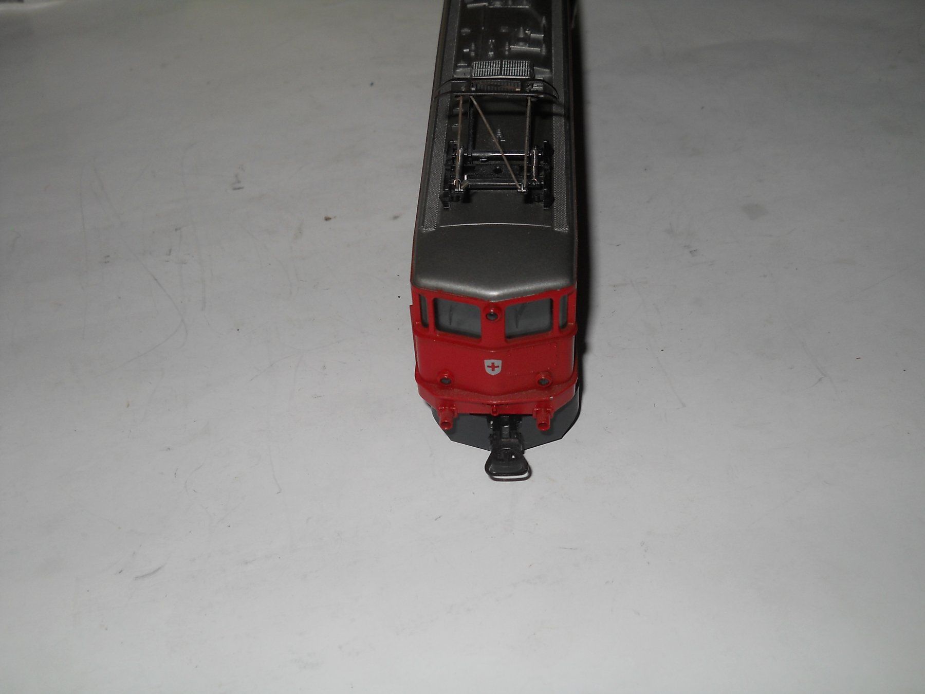 Lima Modellini di ferrovie: 2 Lima SBB Loks mit Wagen – Usato da Schwanden GL venduto da roerich20 3