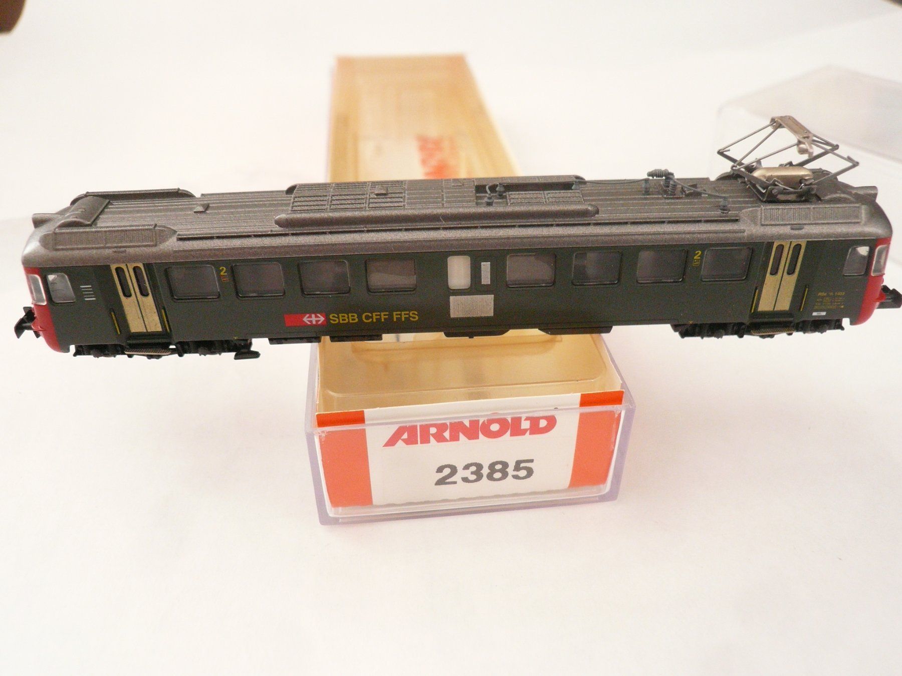 Arnold Modellini di ferrovie: Rbe 4/4 ARNOLD NEU UND OVP – Nuovo e nell'imballaggio originale da Pfaffnau venduto da nolff