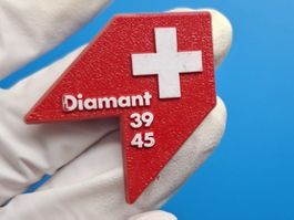 Brosche Schweiz Diamant 39 / 45 - Box 48