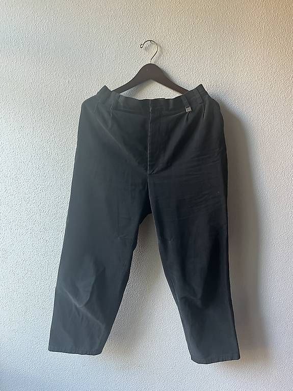 Luhta Pantaloni: Pantalon noir Luhta – Usato da Lausanne venduto da iklep 1