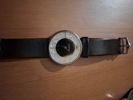 Montre Swarovski en cuir noir, modèle Cristalline