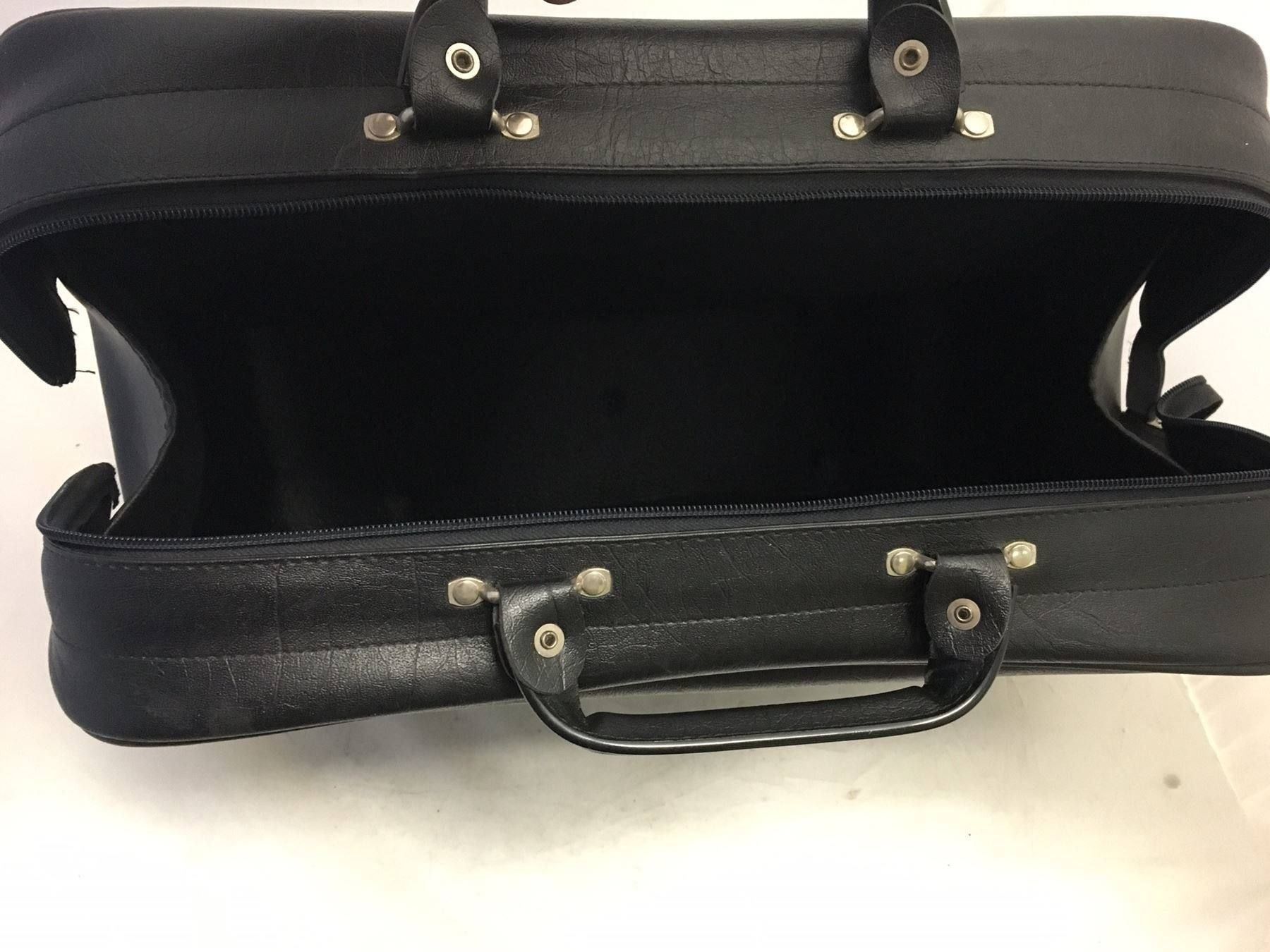Valises & Sacs: Mappe schwarzer Kunststoff ! – D'occasion à Brügg BE par rutschimedizin 2