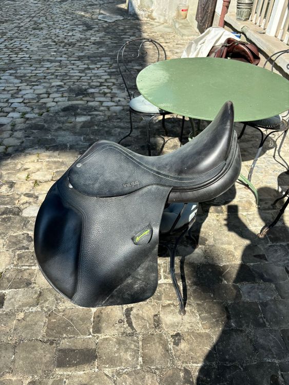 Bnineteenteam Sattelpolster Reitpolster PU Leder - Atmungsaktiv & Stoßabsorbierend Für Mehr Komfort Beim Reiten