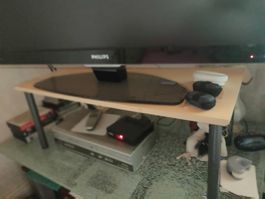 Tischchen Holz metal