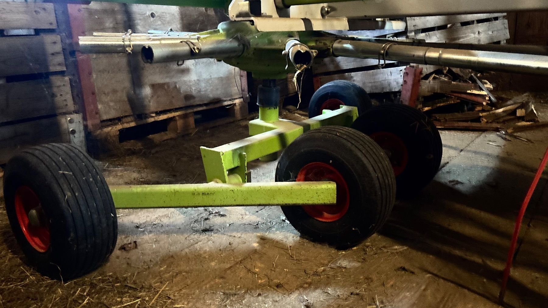 Claas Raccolta foraggio grezzo: CLAAS Schwader 350 S – Usato da Worb venduto da jon_8wpq 6
