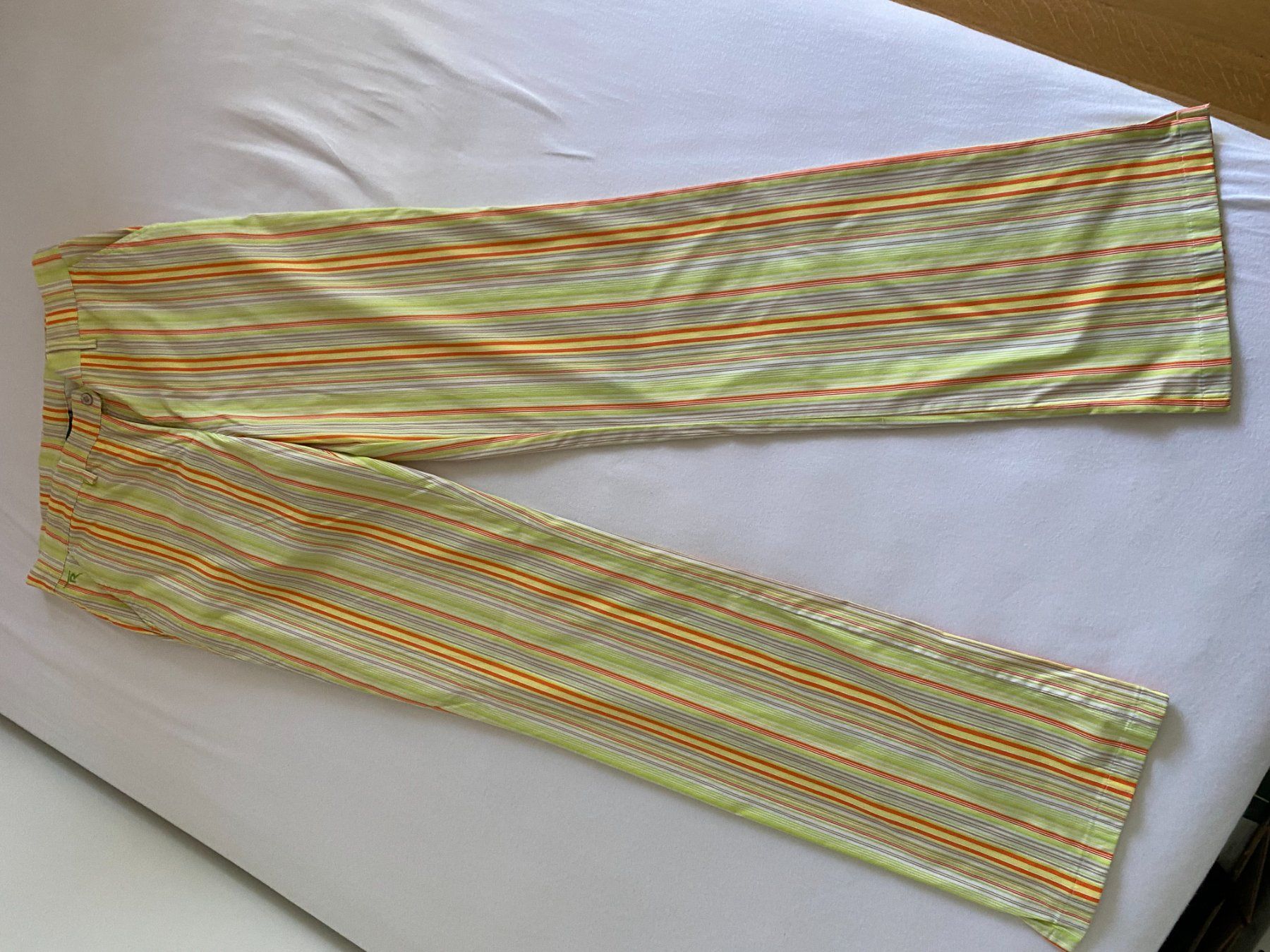 Jeans: leichte Stretch Sommer Damenhose CHERVO Gr. 38 – Usato da Niederrohrdorf venduto da park5 1