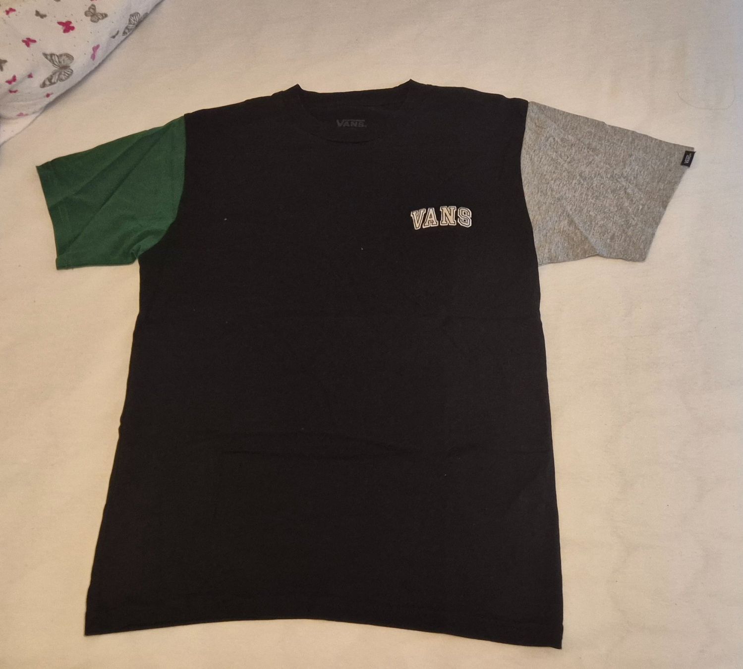 Vans T-shirt: 3 T-Shirts und 1 Hemd original Vans – Usato da Montagnola venduto da Mowatt 6