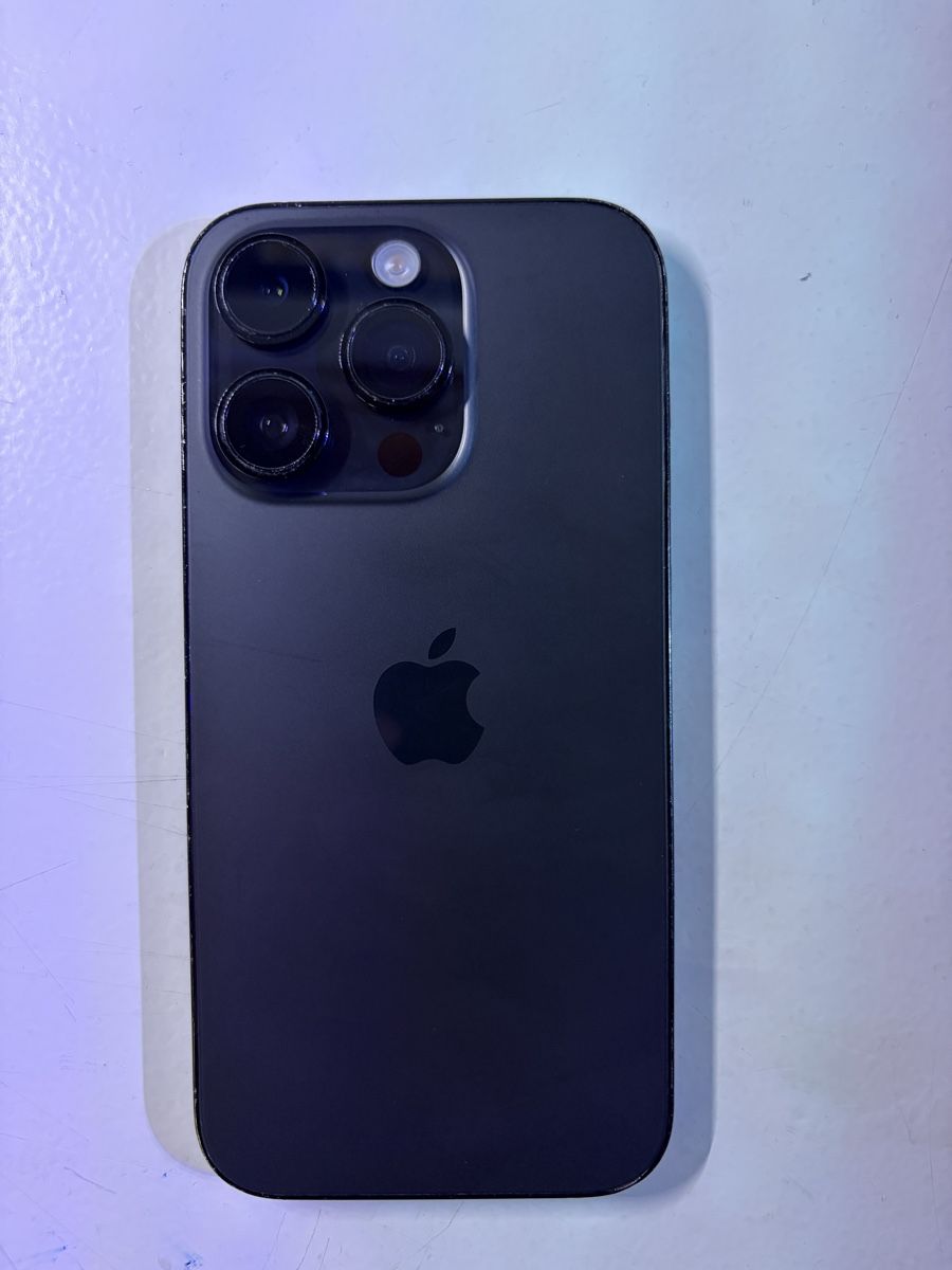 Apple Portables: iPhone 14 pro defekt – Défectueux à Rüeterswil par Judy0014 1