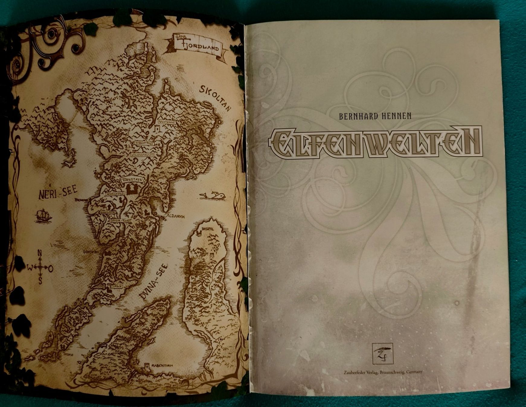 Bücher: Buch Elfenwelten Bernhard Hennen A4 Format – Gebraucht aus kloten von Docsgirl 1