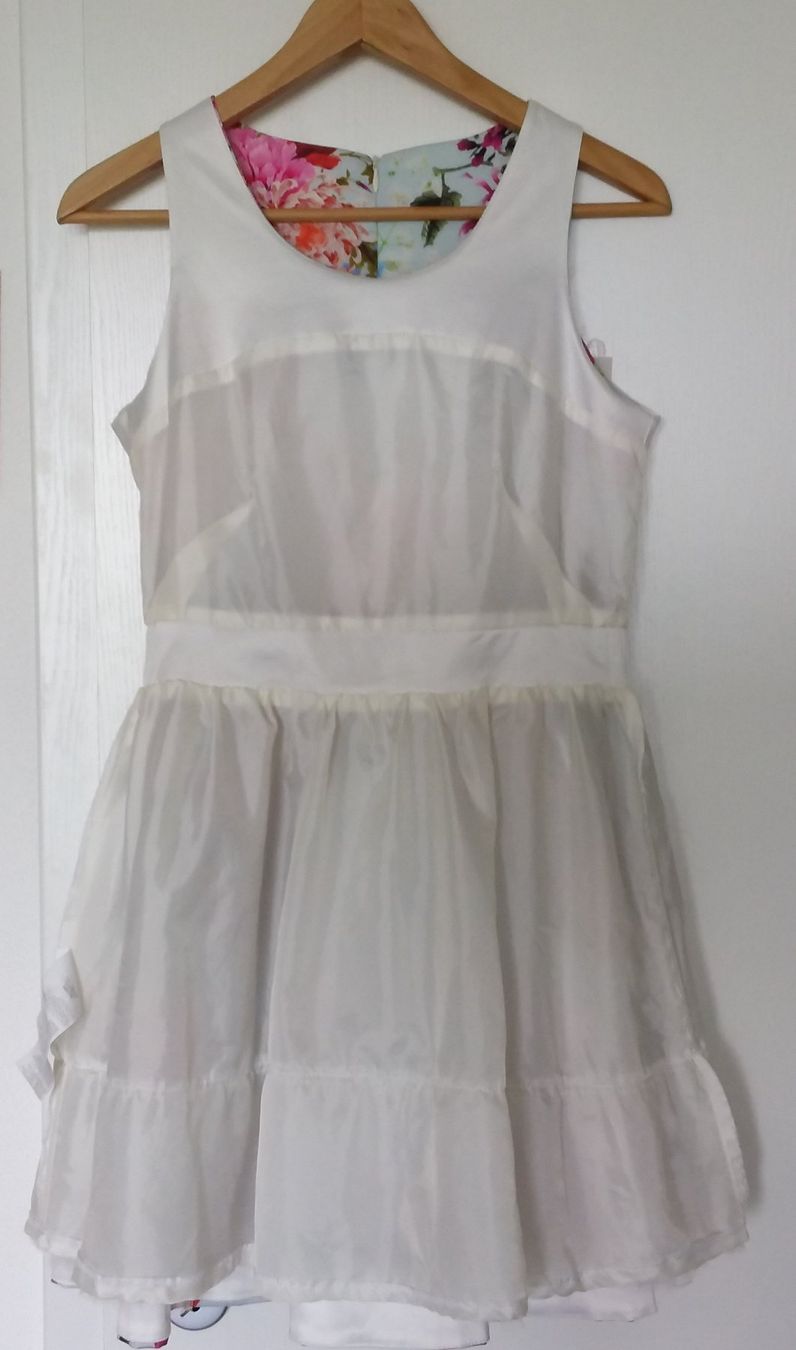 Vestiti: Robe été Rinascimento, taille M. – Usato da La Chaux-de-Fonds venduto da achillea01 5
