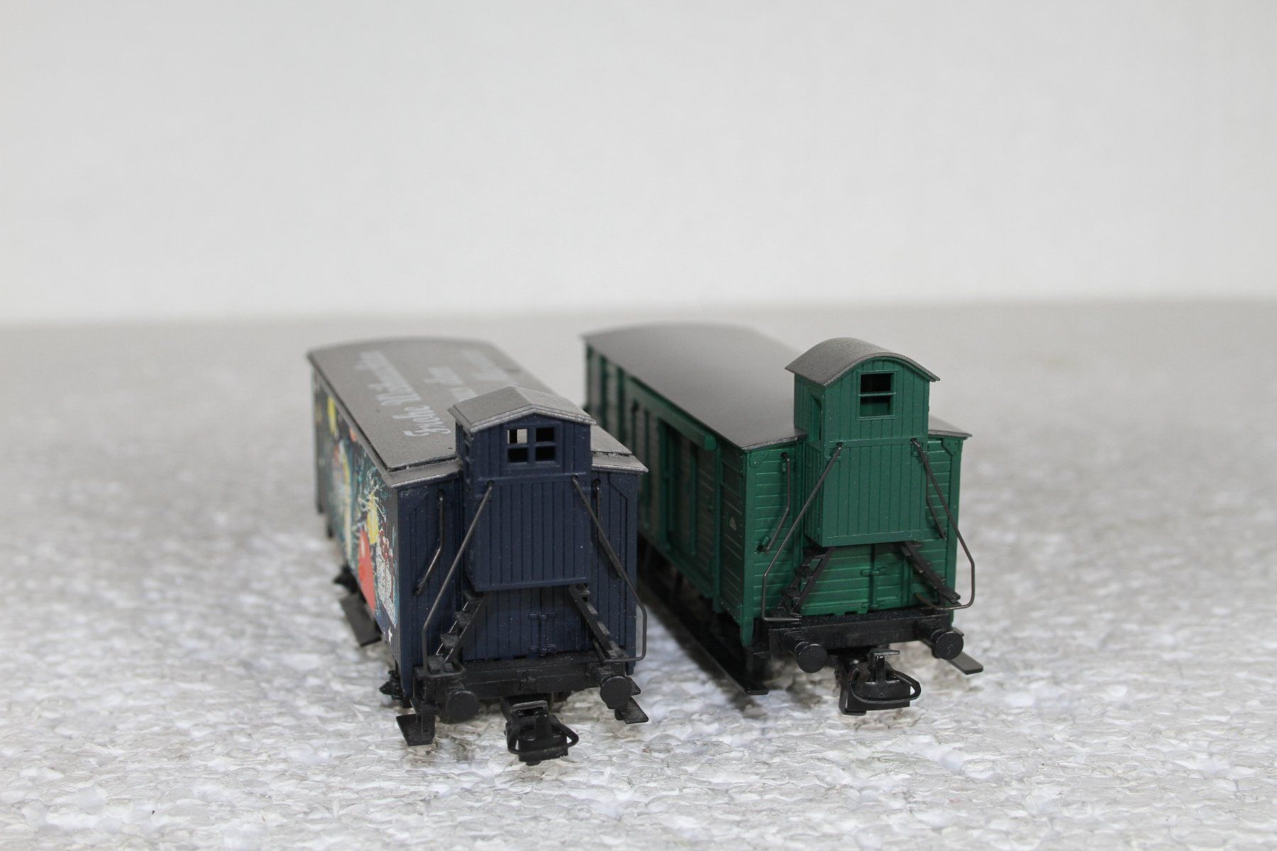 Märklin Modellini di ferrovie: Märklin 2 Güterwagen – Usato da Triesen venduto da gleis8 4