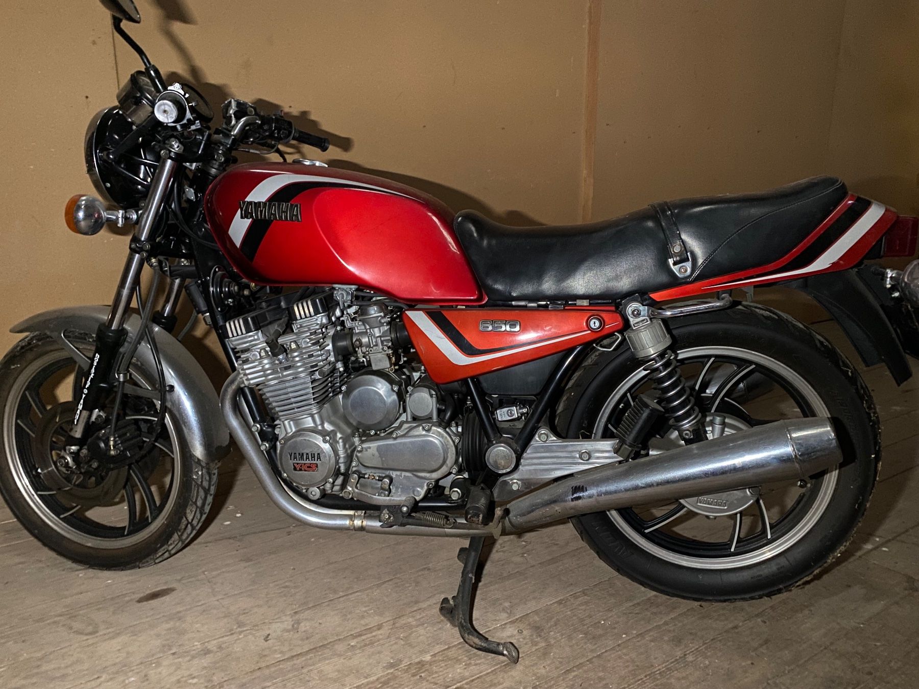 Yamaha Touring: Yamaha XJ 650 ( 4K0 ) – Usato da Auenstein venduto da guzischmid 4