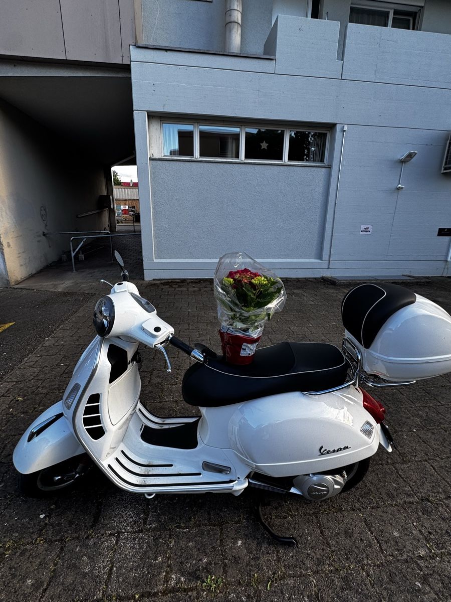 Piaggio Scooters: Vespa 125 GTS TOP!!!! – Gebraucht aus Kreuzlingen von eik_6cc8 4