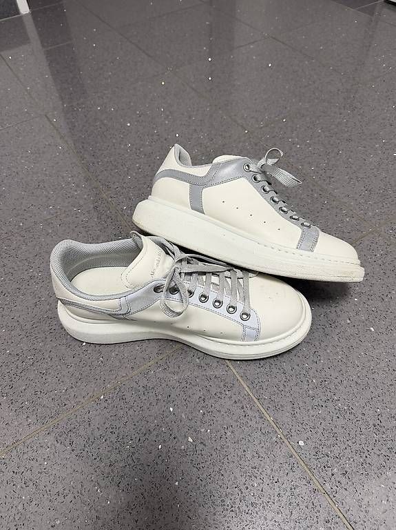 Alexander Mcqueen Chaussures hommes: Alexander McQeen – D'occasion à Horw par SaveIT