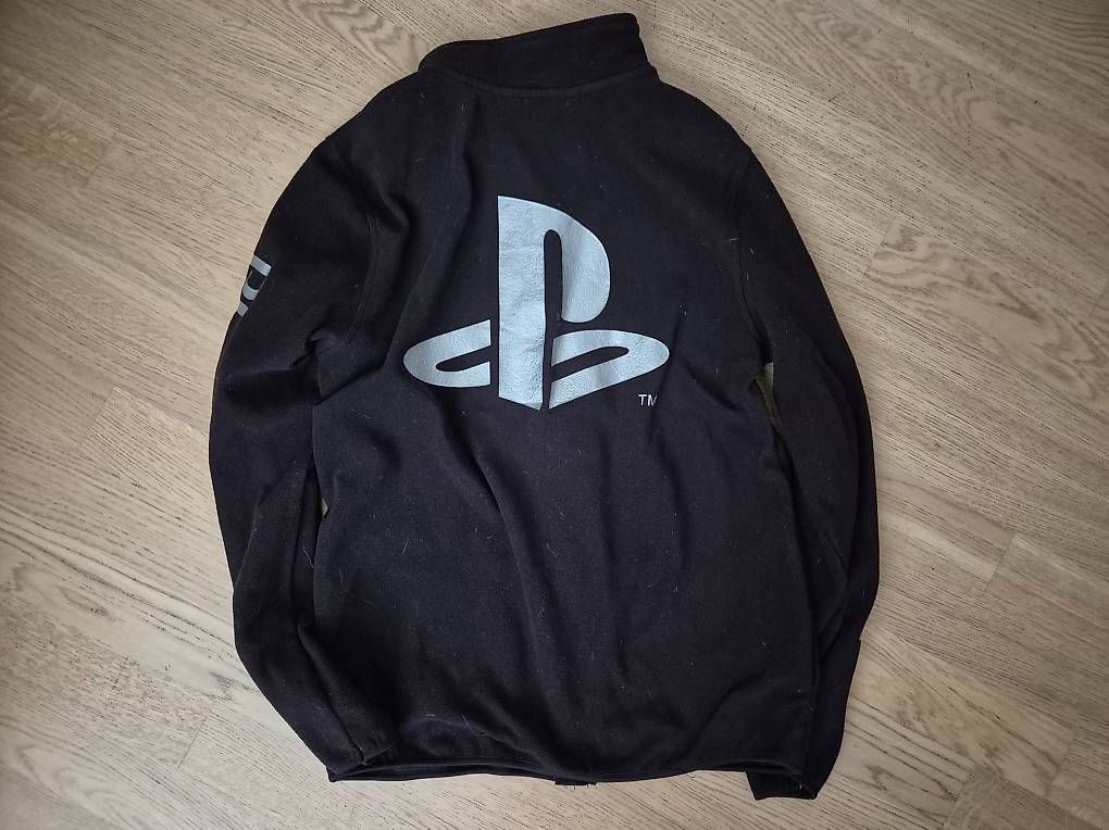 Giacche & Cappotti: Fleecejacke Playstation Gr.158/164 – Usato da Stäfa venduto da Arjen2011 1
