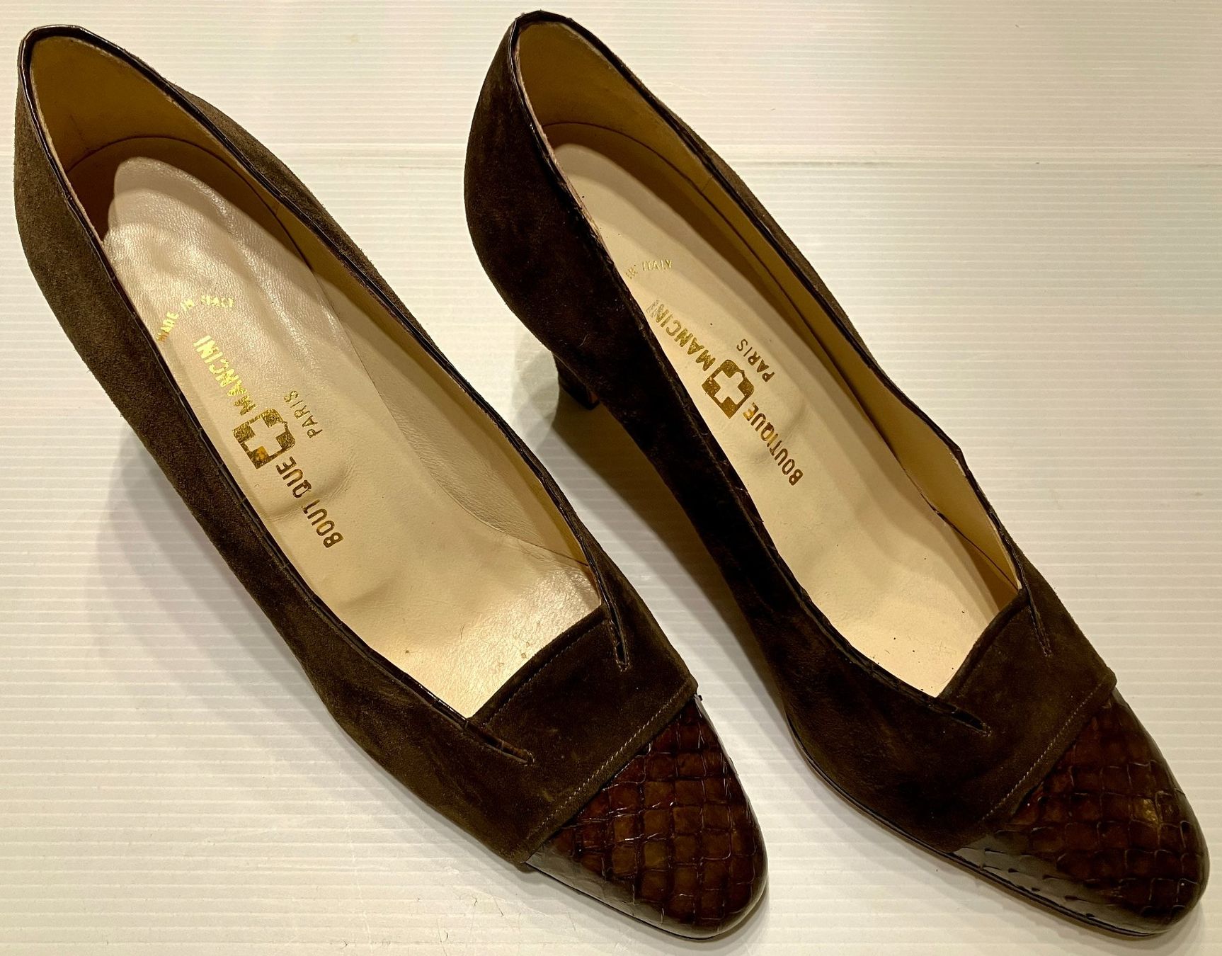 Scarpe da donna: Escarpins cuir René Mancini Paris. Taille 38 – Usato da Chêne-Bougeries venduto da Vintage-Era 1