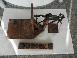 Dekoration -  Antike Waage aus Zürich 1  E. Ott - 1912