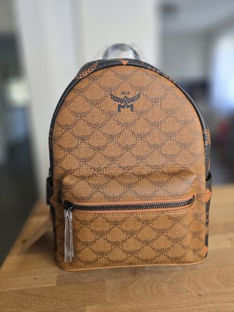 MCM Rucksack medium NEU