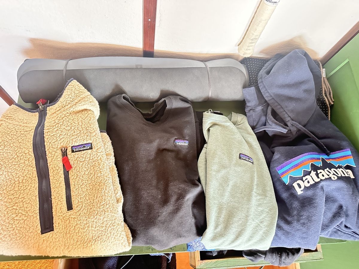 Patagonia Kleiderpakete: 4 Pullover, Patagonia, Grösse L – Gebraucht aus Horgen von Tiger179