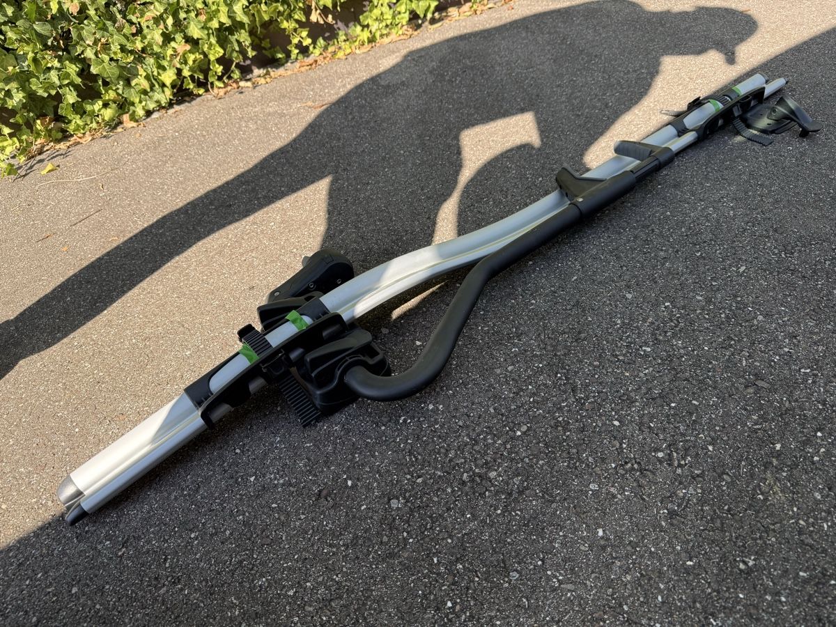 Thule Barres de toit: Thule Pro Ride – D'occasion à Riehen par garagenverkauf100
