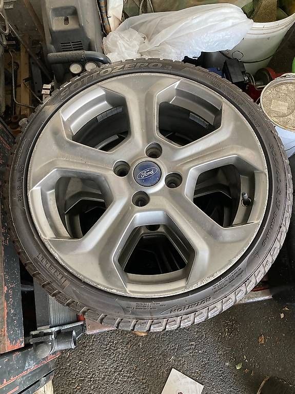 Ford Pneus & Kompletträder: 4 ruote complete per Ford – Gebraucht aus Camorino von Vasal 1