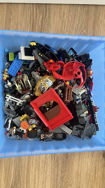 Lego Giocattoli: Legos – Usato da Sissach venduto da pne_8z2h 1