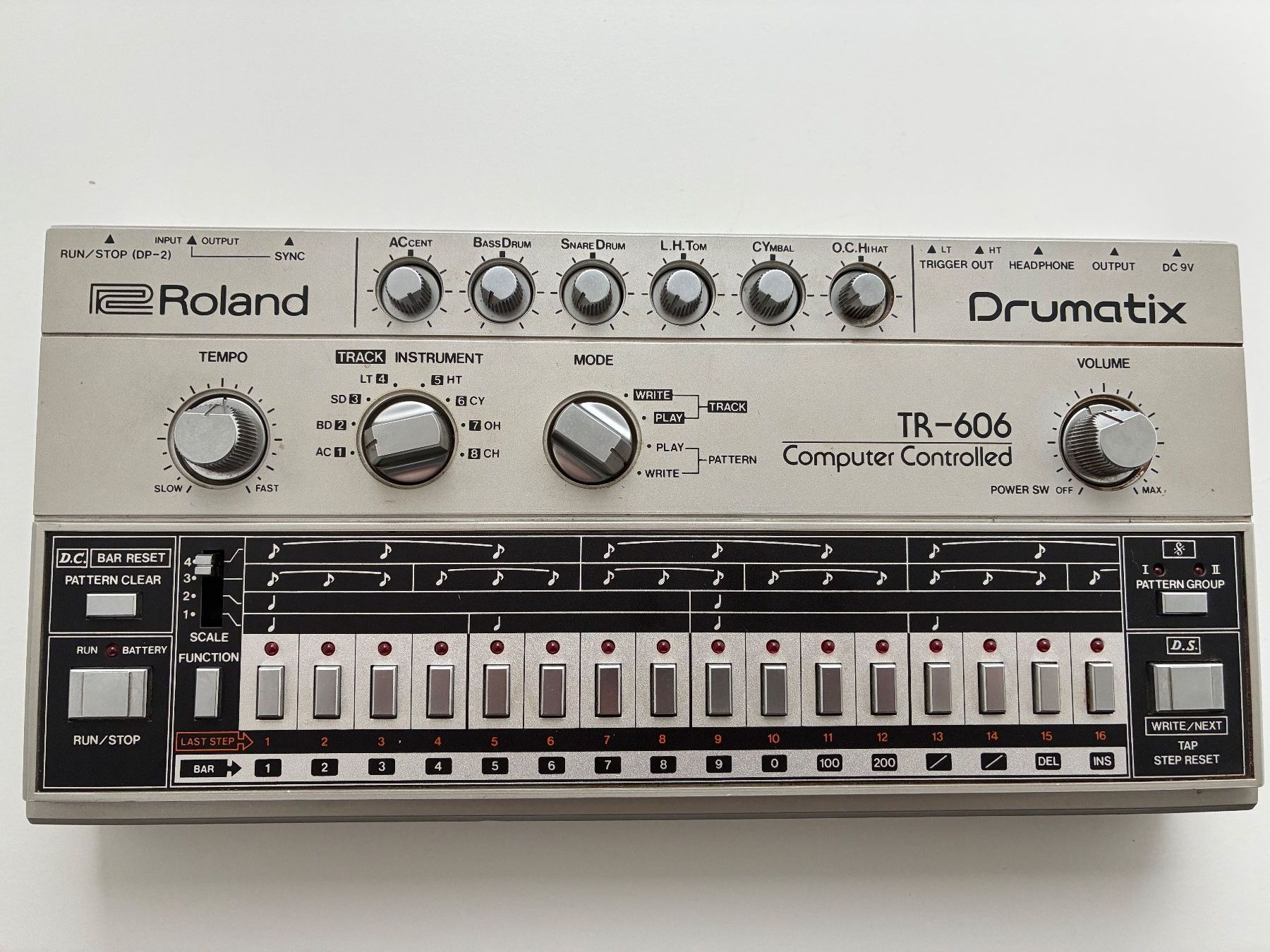 Instruments de musique: TR-606 (Non Fonctionnelle) – Défectueux à Neuchâtel par elsix
