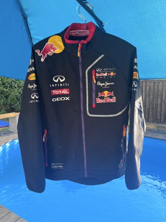 Jacke vom RedBull Infinity F1 Team
