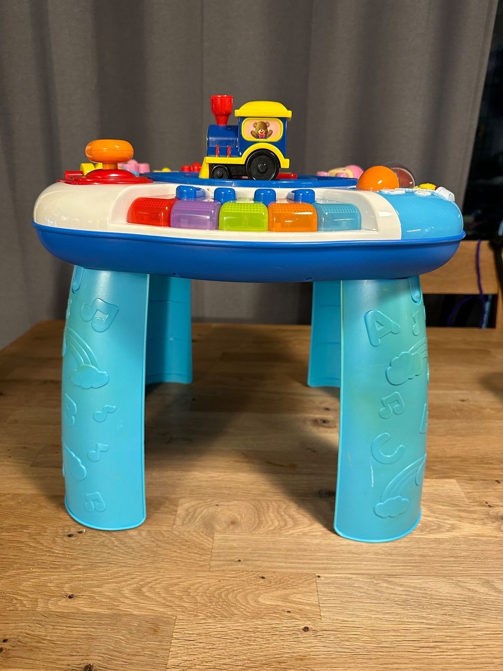 Giochi: Winfun Letter Train & Piano Tisch – Usato da Luzern venduto da nad_nf8f
