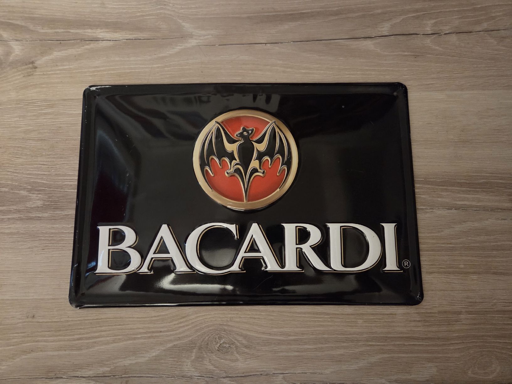 Bacardi Insegne: Blechschild Bacardi Rum – Usato da Basel venduto da Daia52