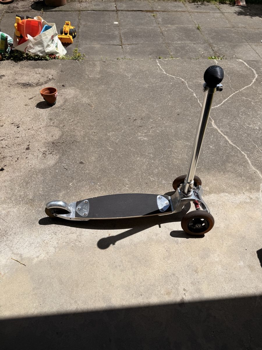 K2 Kickboard: Kickboard Scooter K2 – Youngtimer von 2003 – Usato da Hausen am Albis venduto da Charlie-Harper